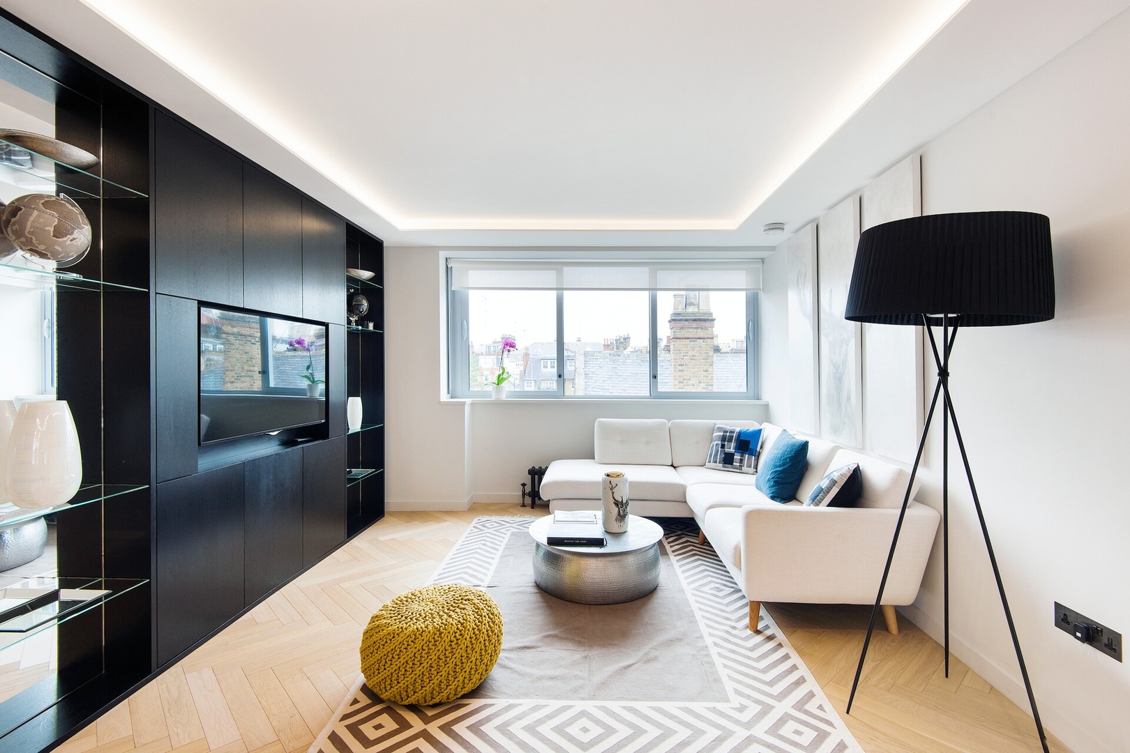 The Well Designed Apartment near Oxford Circus
