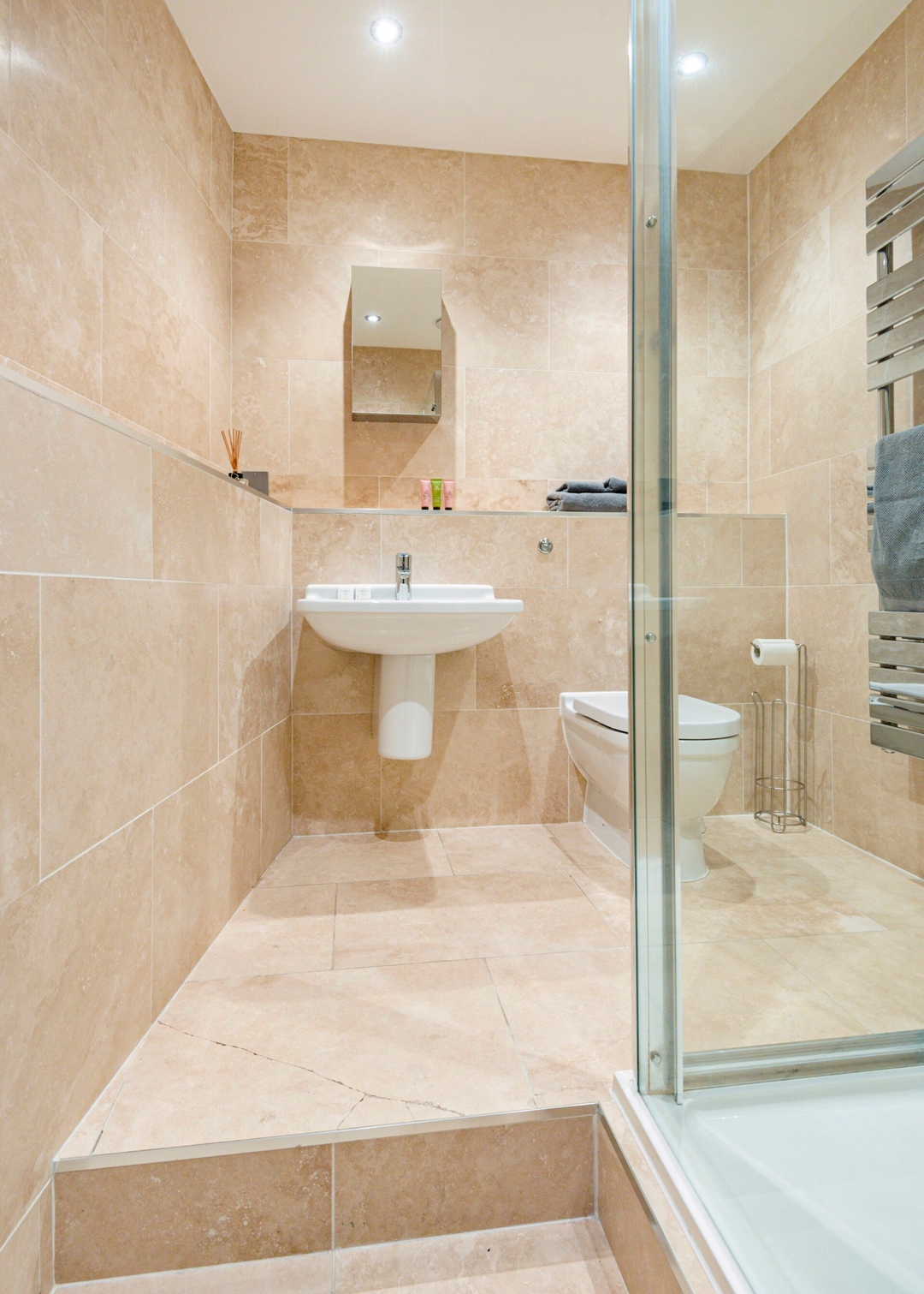 The 2 Connected Apartment in Covent Garden