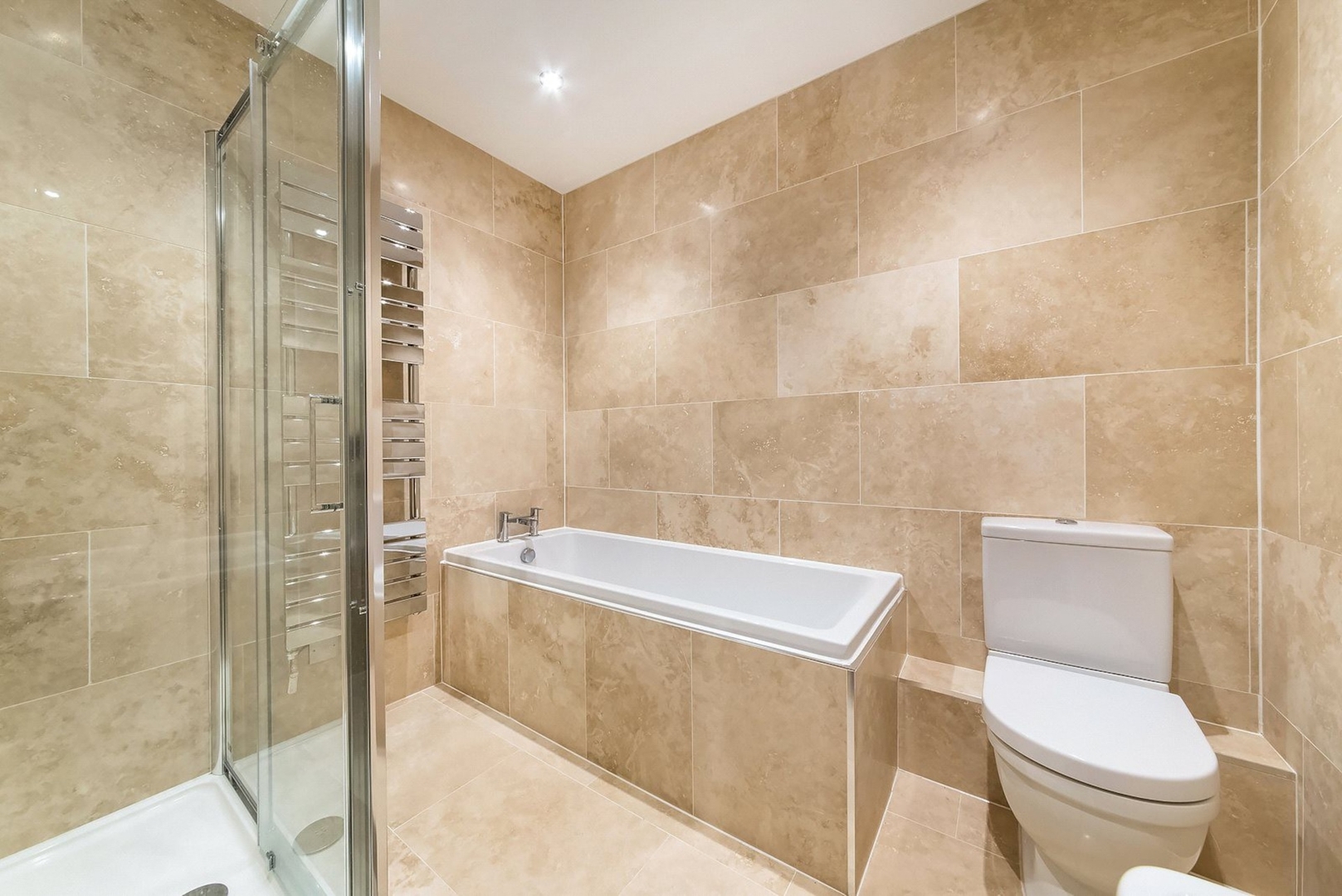 The Prestigious 2Bedroom in Shaftesbury Avenue