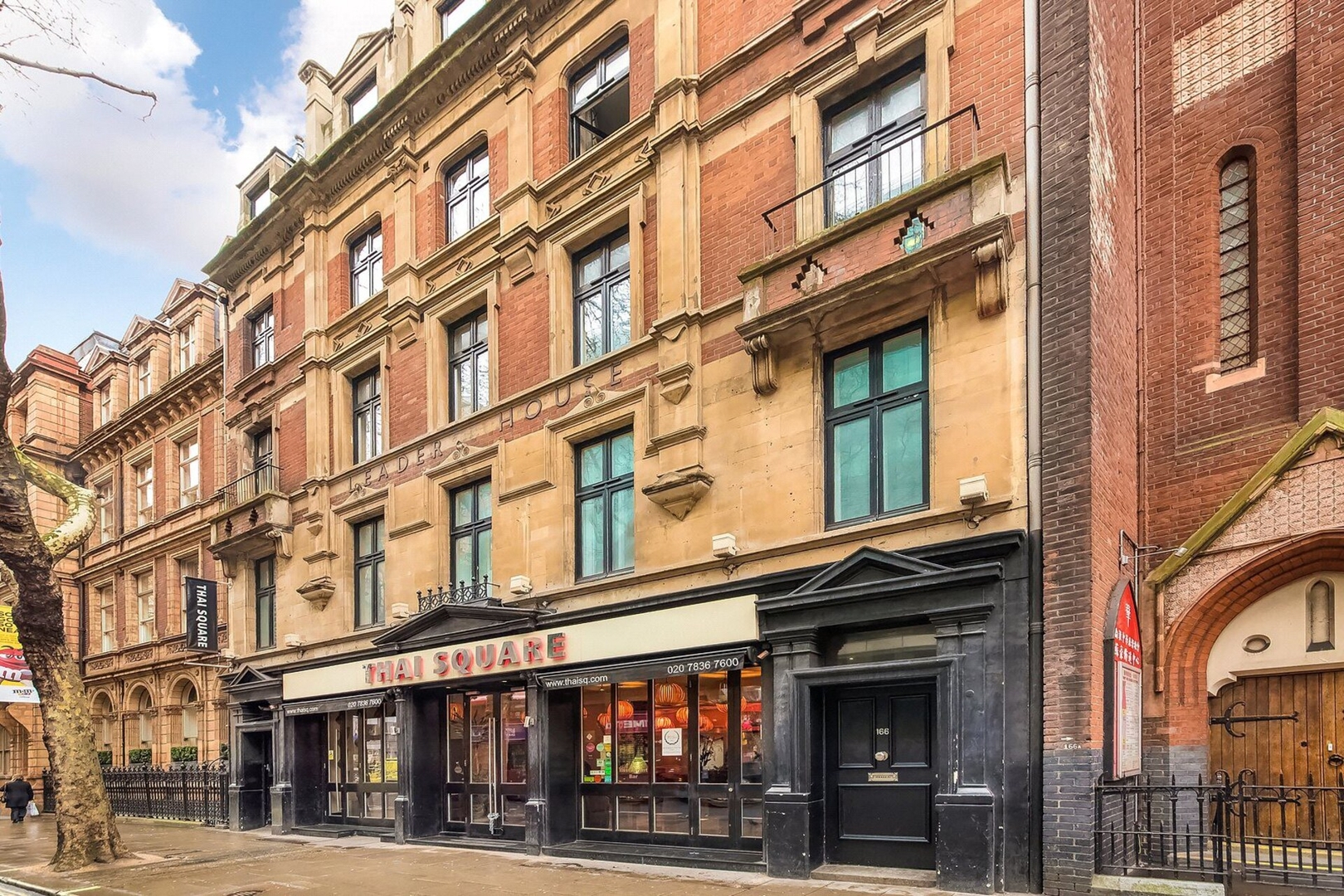 The Prestigious 2Bedroom in Shaftesbury Avenue