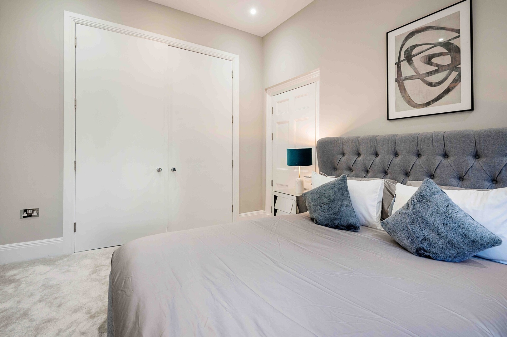 The Bloomsbury Elegant and Spacious One Bed Flat