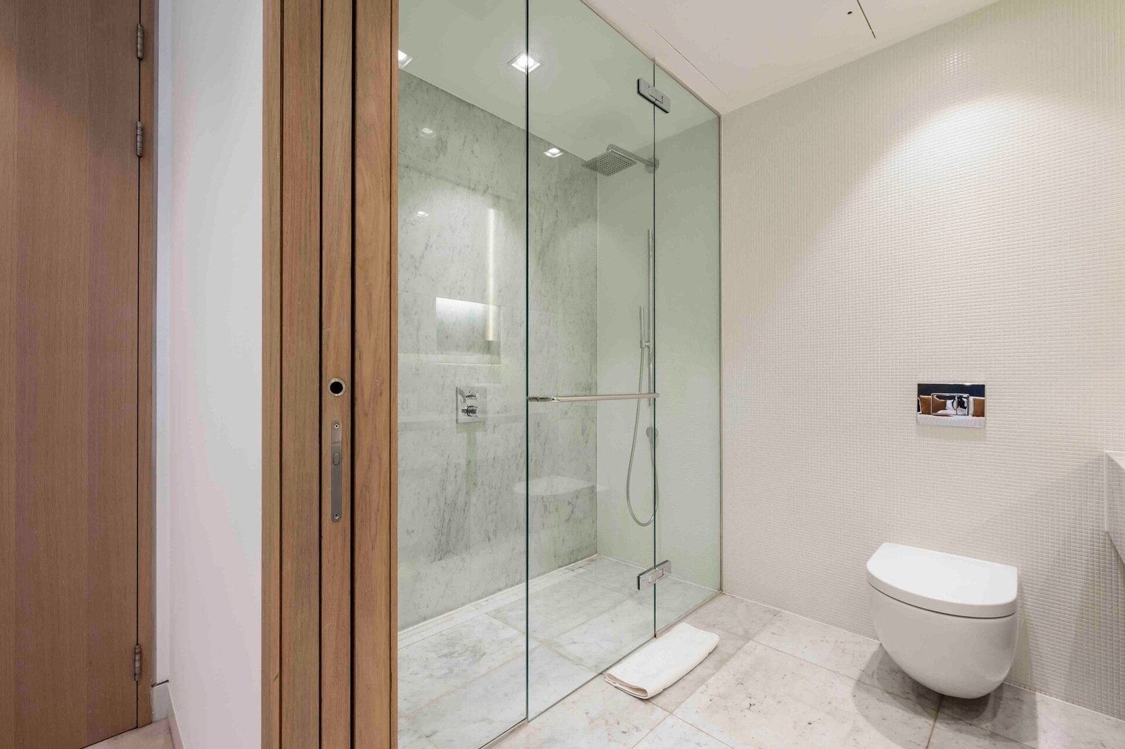 The Tower Bridge DeLuxe Flat