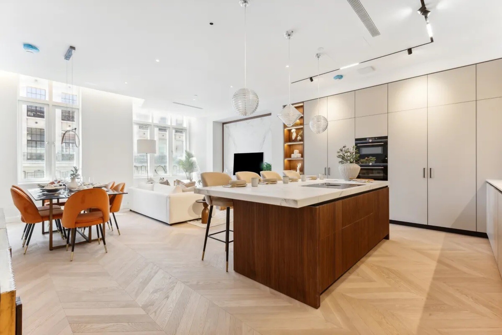 West end Deluxe flat N.2