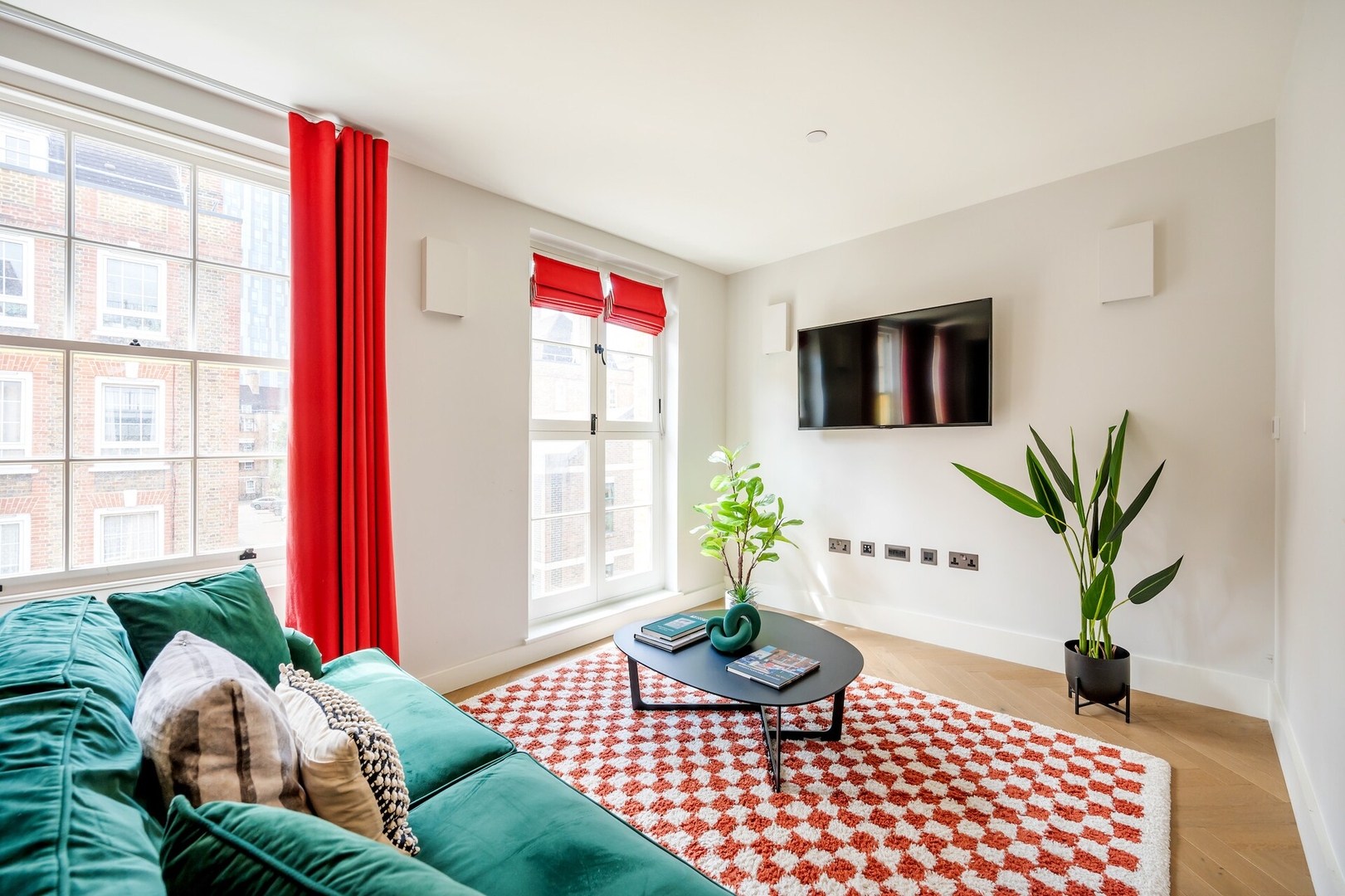 A Slick House Trendy Spitafields
