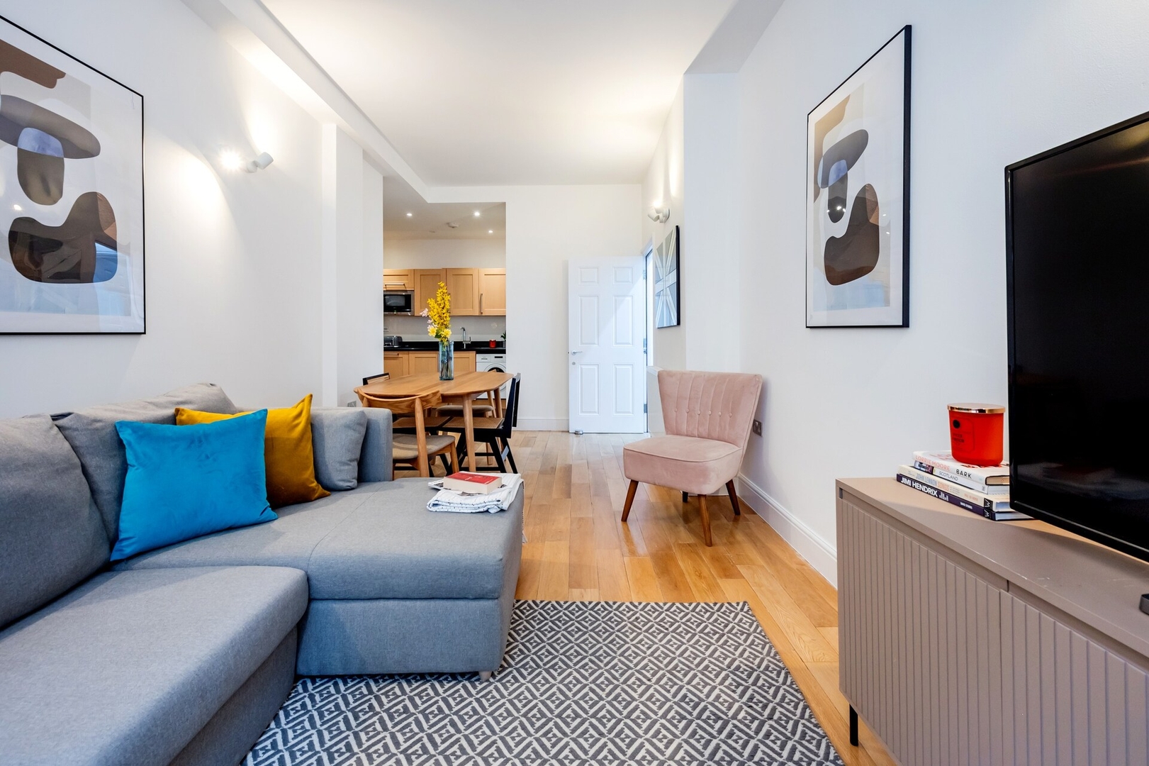 Our sole 2beds in Shelton Street