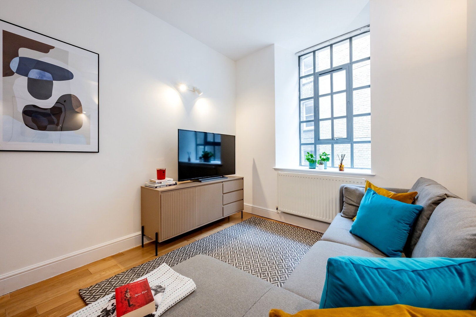 Our sole 2beds in Shelton Street