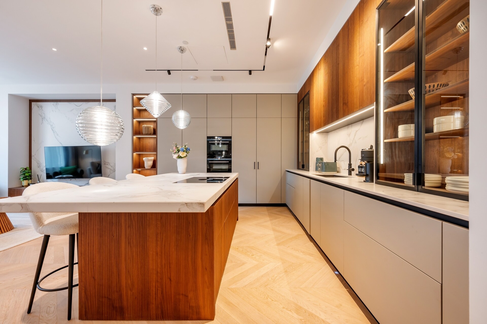 West end Deluxe flat N.2