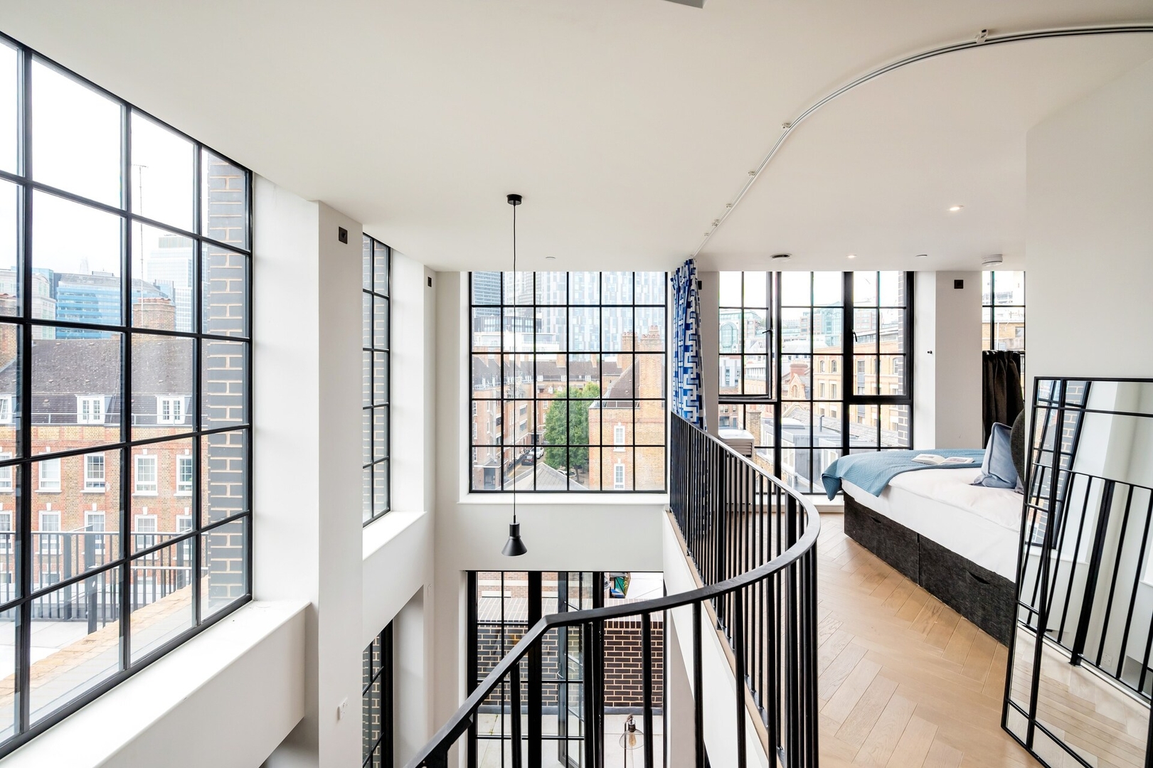 Spectacular Penthouse by Liverpool Street