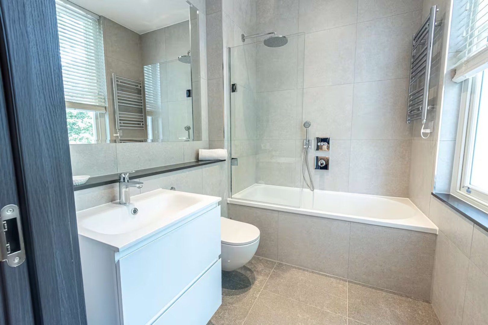Spectacular Four Bedroom Flat