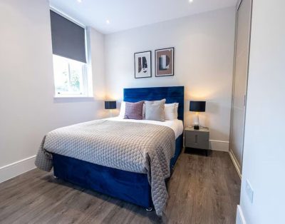 Slick one bed flat in Islington