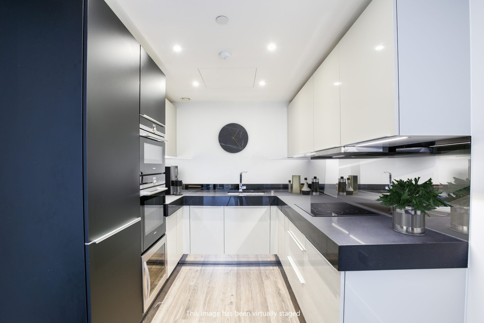 Aldgate Two Bedroom Best View
