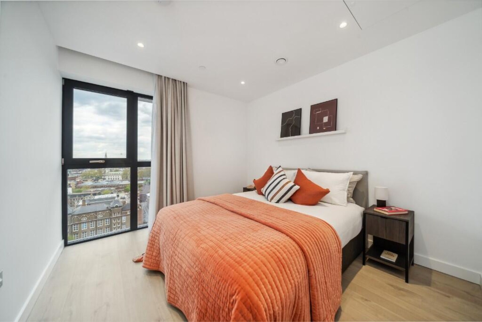 Aldgate Two Bedroom Best View