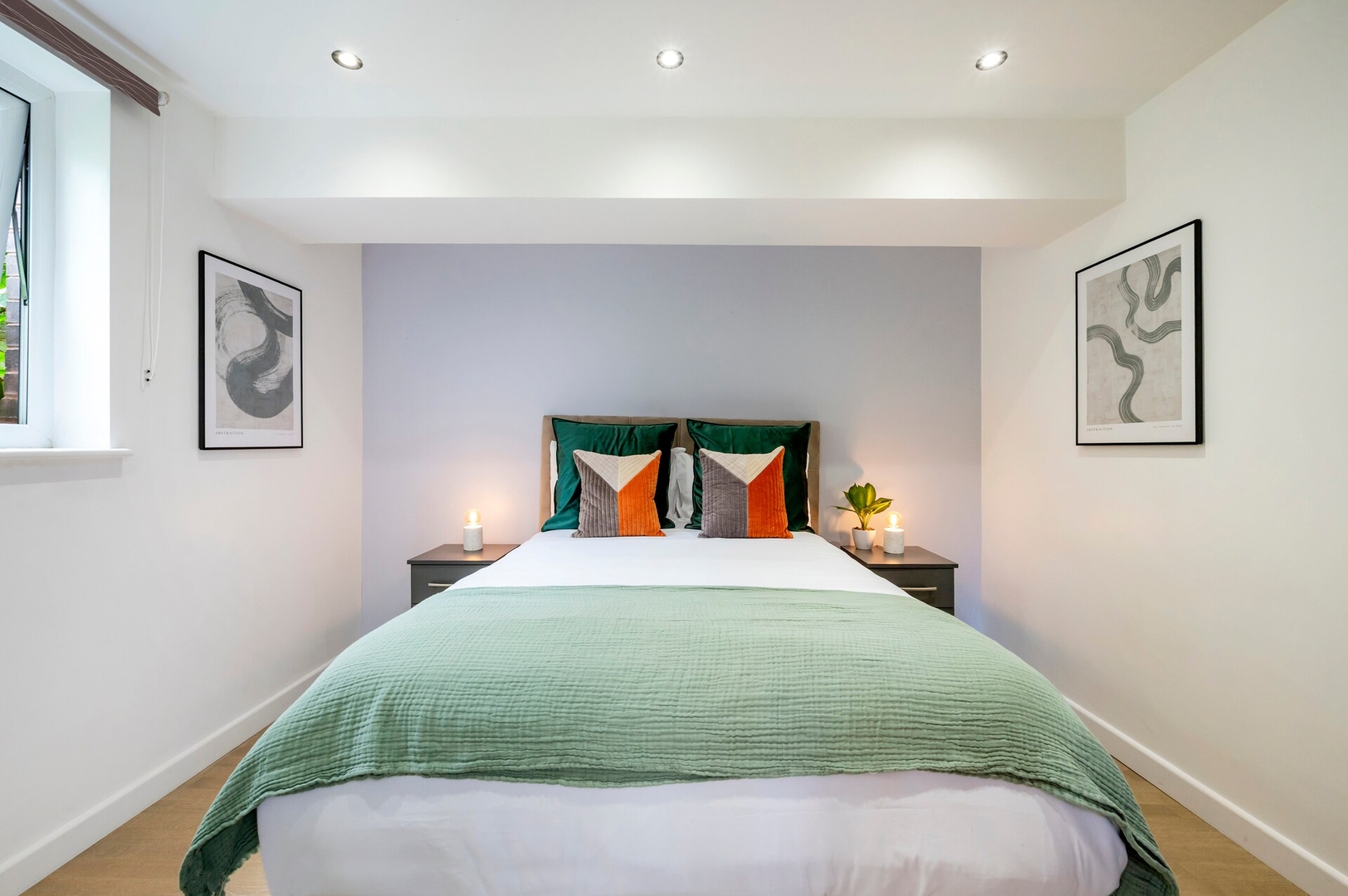 Stylish 2-Bedroom with Private Patio above Camden