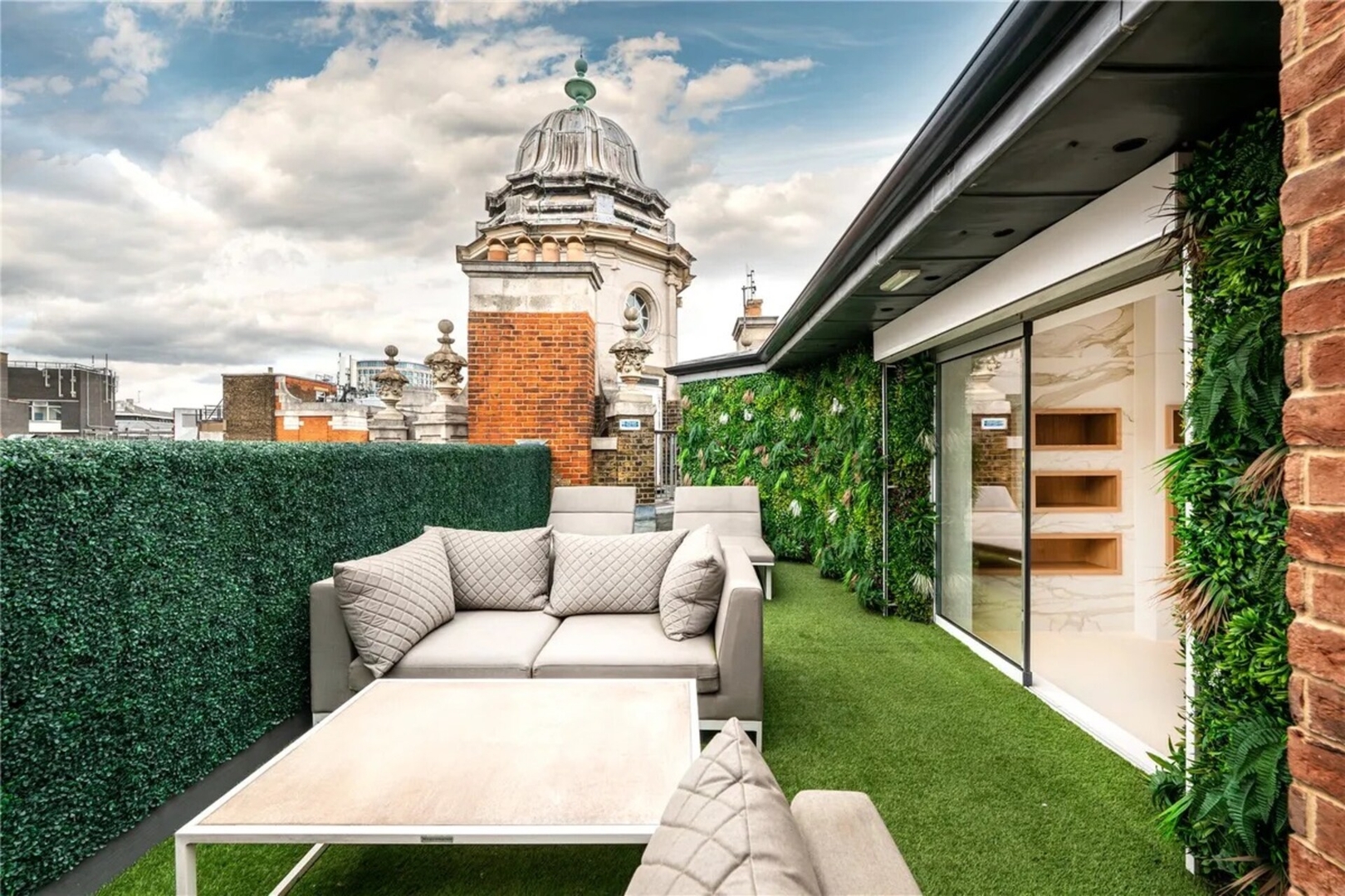 The Opera House Penthouse with Terraces