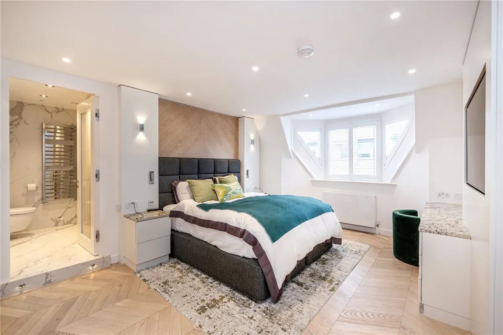 The Opera House Penthouse with Terraces